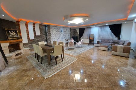 آپارتمان نزدیک ساحل در بندرانزلی - طبقه ۳