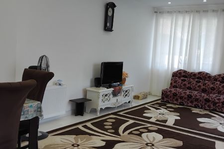 خانه مبله در آستانه - داخل بالا - همکف