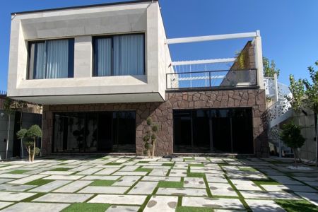 ویلا دوبلکس استخردار در شهرک ابریشم