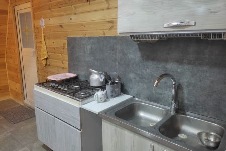 کلبه سوئیسی در سراوان