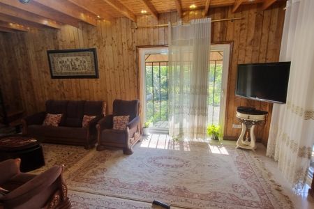 خانه ویلایی با بالکن دلباز در پیربازار - خنفچه