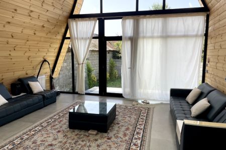 کلبه سوئیسی در اسالم - سیاه علم