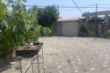 خانه ویلایی نزدیک دریا در تالش - قروق