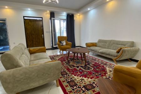 ویلا استخردار در چهارباغ - شهرک کامرانیه