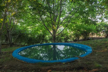 سوئیت با حیاط دلباز در ازنا - دربند