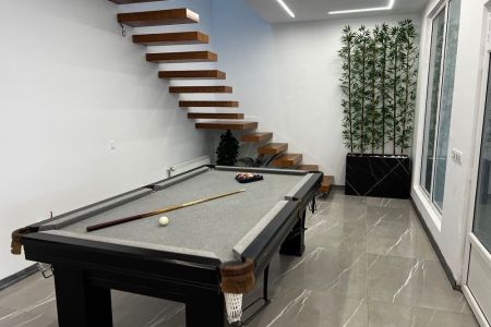 ویلا دوبلکس استخردار در چهارباغ - عرب آباد