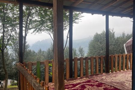 کلبه چوبی دو طبقه در ییلاق اولسبلنگاه