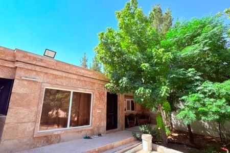 ویلا استخردار در جاده شهر صدرا