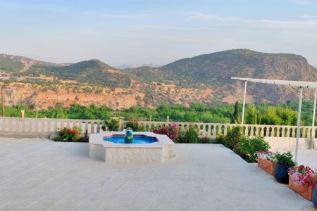 خانه در دنا - بیاره