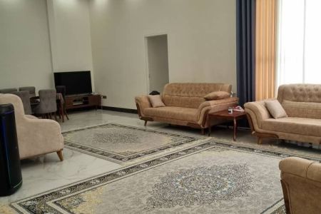 ویلا دوطبقه استخردار در رودهن - خورین