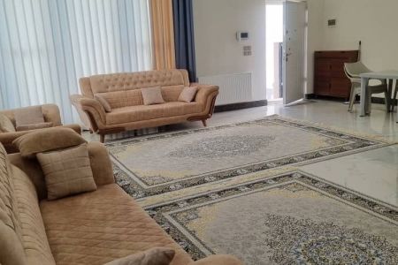 ویلا دوطبقه استخردار در رودهن - خورین