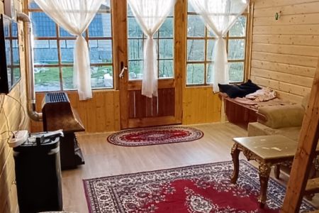کلبه نقلی چوبی در سراوان - کچا