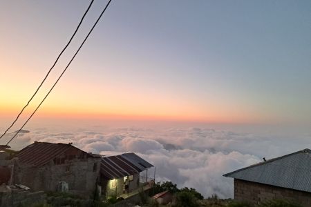 Cottage with Cloud Ocean View in Filband - Second Floor
