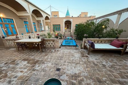 Eco-lodge in Kashan's historical context - Triple