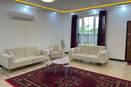 ویلا با حیاط و میز بیلیارد در پاپکیاده لنگرود