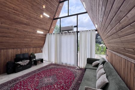 کلبه سوئیسی در چمستان - رمشی