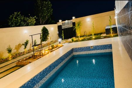 ویلا استخردار در چهارباغ - ملک آباد