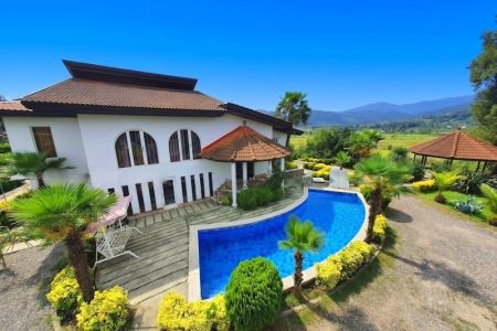 Duplex Villa with Pool in Shaft - Four Bedrooms