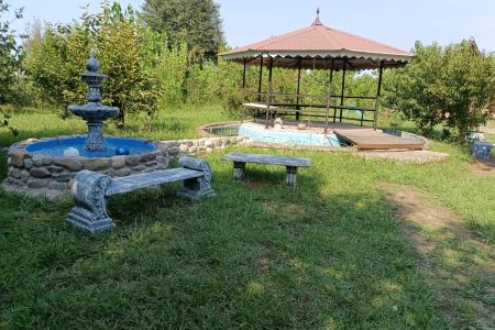کلبه سوئیسی در سراوان