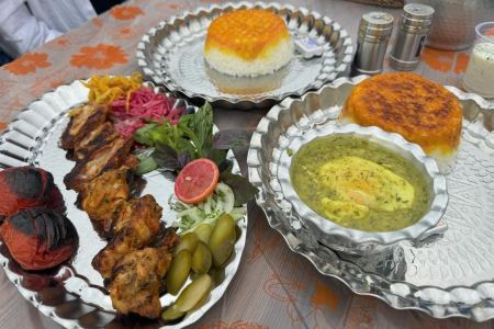 کلبه چوبی با نما کاهگلی در هچیرود -زوات غرب