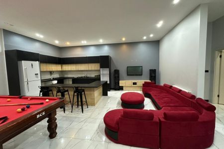 ویلا استخردار در چهارباغ - کهریزک
