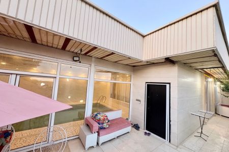 Villa with Pool on Soheiliyeh Road