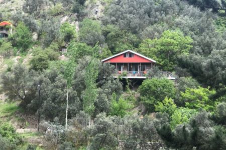 خانه در دل جنگل های رودبار - کلشتر