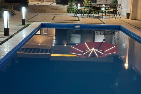 Renting a villa with a pool and jacuzzi in Shandiz - devastation