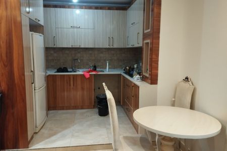 خانه مبله در زنجان - کوی پونک - طبقه اول