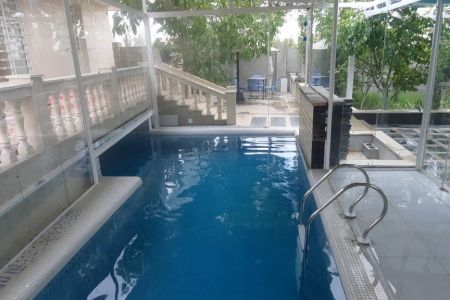 Villa with pool in Sepidan - Homashahr