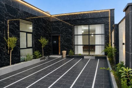 ویلا استخردار در چهارباغ - ملک آباد