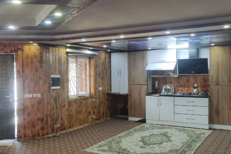 ویلا با معماری چوبی نزدیک ساحل حسین آباد