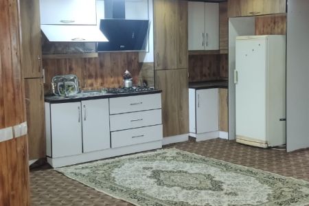 ویلا با معماری چوبی نزدیک ساحل حسین آباد