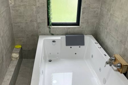 کلبه سوئیسی جکوزی دار در شیرود - شریف آباد