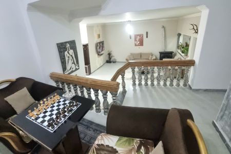 خانه ویلایی در مرکز شهر تنکابن - طبقه اول