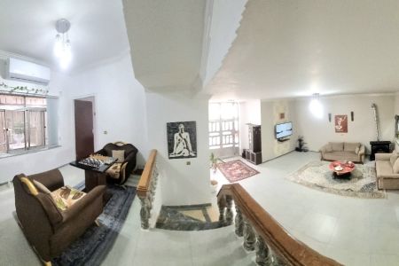 خانه ویلایی در مرکز شهر تنکابن - طبقه اول