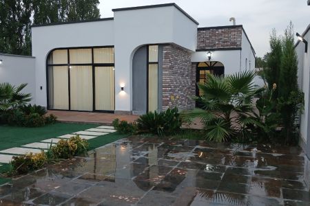 ویلا استخردار در چهارباغ - محمدآباد افشار
