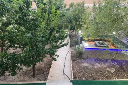 ویلا دوطبقه استخردار در رودهن - خورین