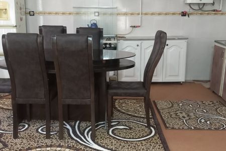 خانه ویلایی در نهاوند - نزدیک سراب فارسبان