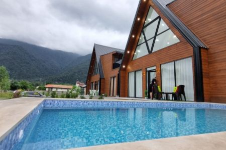 ویلا استخردار با معماری سوئیسی در نوشهر