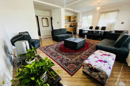 خانه ویلایی در نشتارود - تیل پرده سر - همکف
