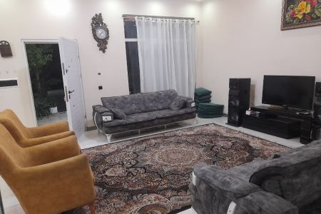 ویلا با استخر در چهارباغ - سنقرآباد