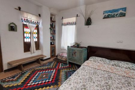 سوئیت با معماری اصیل در همدان - واحد بهار