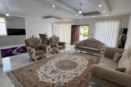 اجاره ویلا استخردار در چهارباغ - کهریزک