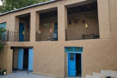 اقامتگاه سنتی استخردار در بیضا - شهید آباد