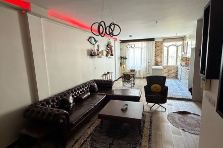 خانه مبله نزدیک بلوار سعادت آباد - طبقه دوم