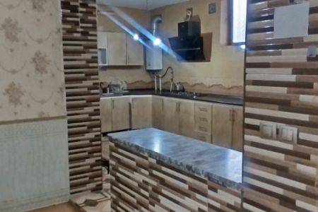 خانه در باغ بهادران - کرچگان - همکف