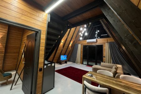 کلبه سوئیسی در چالوس - اکبرآباد