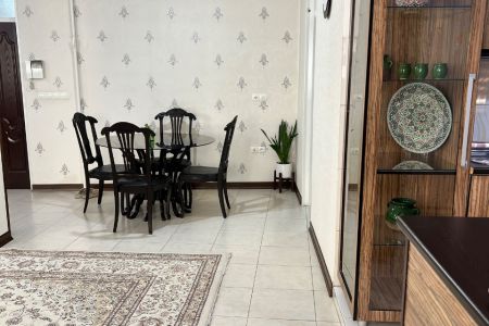 خانه مبله در همدان - کوی جنت - طبقه دوم