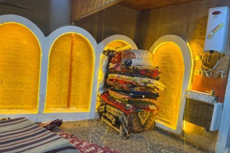 بومگردی در تخت سلیمان - اتاق ۶